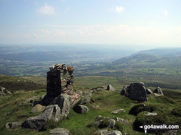 Walk cw283 Tal y Fan, Foel-ganol, Yr Orsedd and Drum (Carneddau) from Cae Coch - The trig point on the summit of Tal y Fan