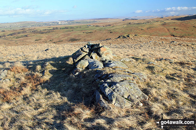 Scalebarrow Knott summit cairn 