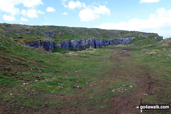 Walk c377 Faulds Browfrom Caldbeck - The disused quarry on Faulds Brow