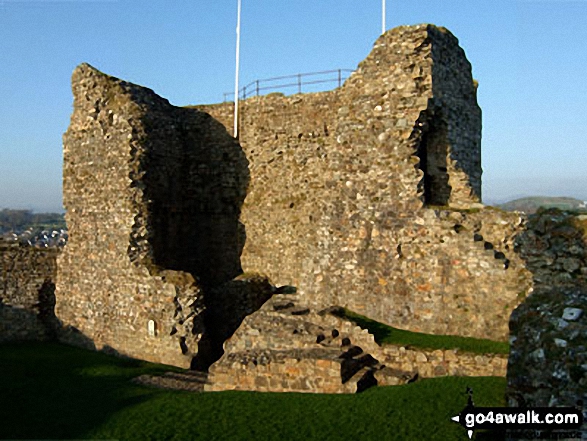 Walk gw229 Pont Rhyd-y-benllig and Cardigan Bay from Criccieth - Criccieth Castle