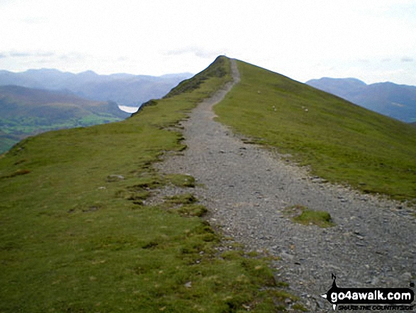 Walk c245 Blencathra from Mungrisdale - Approaching Knowe Crags, Blencathra or Saddleback