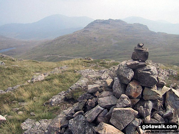 Walk c414 Crinkle Crags and Bow Fell (Bowfell) from The Old Dungeon Ghyll, Great Langdale - Cold Pike from Great Knott summit