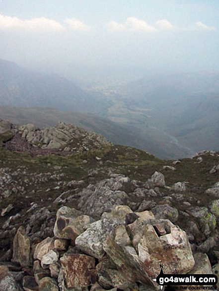 Walk c129 Crinkle Crags and Bow Fell from The Old Dungeon Ghyll, Great Langdale - Great Langdale from Shelter Crags (North Top)