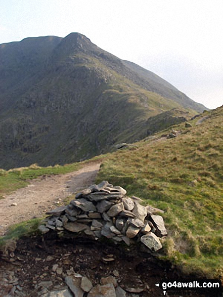 Walk c181 Dollywaggon Pike and Seat Sandal from Patterdale - The cairn on Deepdale Hause