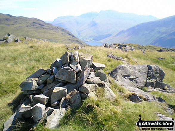 Walk c328 The Greendale Horseshoe - Buckbarrow summit cairn