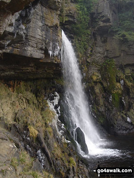 Walk ny116 Gragareth and Green Hill from Ingleton - The Ingleton Waterfalls - Thornton Force from the side