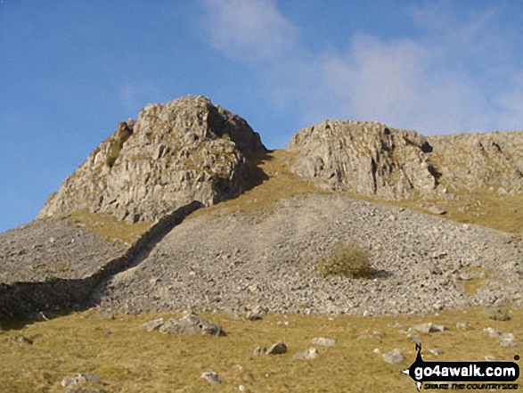 Walk ny162 Sulber Gate,Thieves Moss and Long Scar from Clapham - Norber from Crummack Lane (Track)