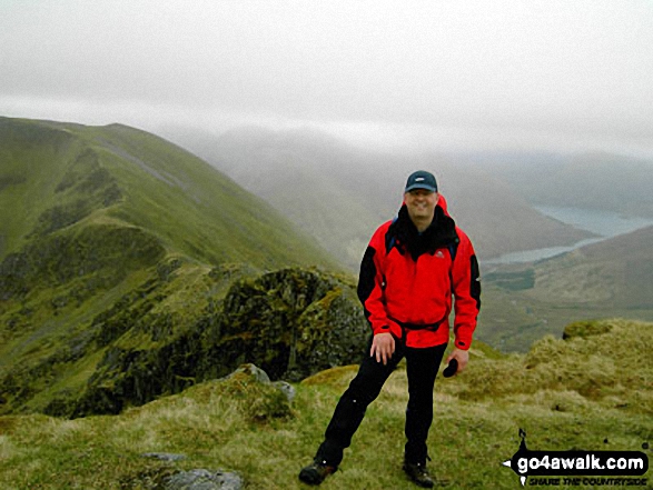 Walk Sgurr an Lochain (Glen Shiel) walking UK Mountains in Glen Shiel to Glenfinnan and Loch Eil  Highland, Scotland