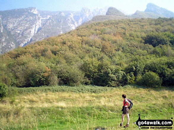 Walk ve131 Malga Fiabio and Col di Piombi from Malcesine - Monte Baldo from the col at Malga Fiabio