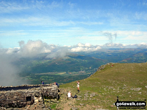 Walk gw156 Cadair Idris (Penygadair) via The Fox's Path - The shelter on the summit of Cadair Idris