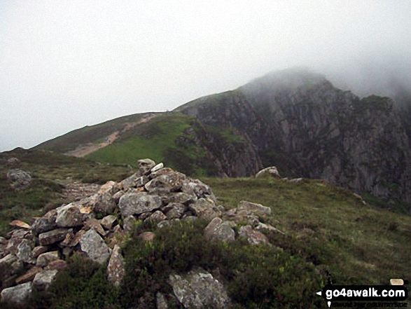 Walk gw123 Cadair Idris (Penygadair) Cyfrwy and Craig Cwm Amarch from Llanfihangel-y-pennant - Cadair Idris from Craig Cwm Amarch summit cairn