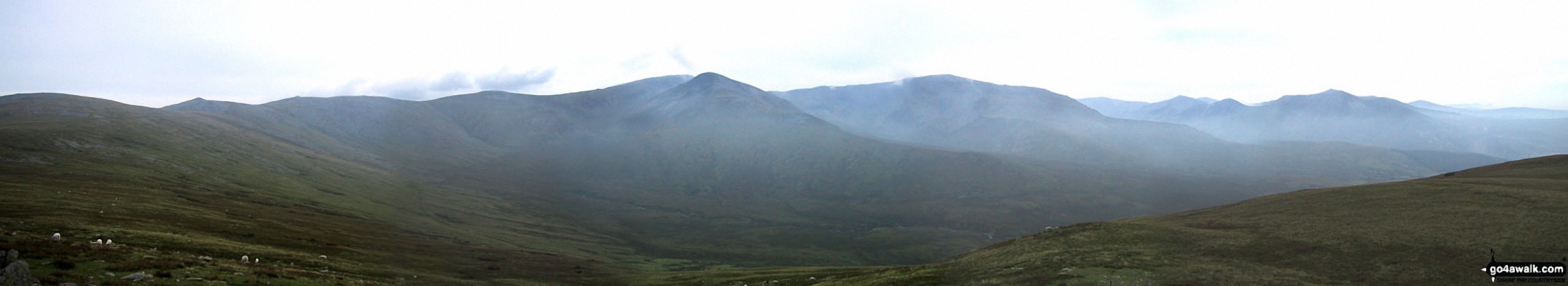 Walk gw171 Bera Bach from Bont Newydd - *Carnedd Gwenllian (Carnedd Uchaf), Foel Grach, Carnedd Llewelyn, Carnedd Dafydd, Yr Elen, Foel-goch, Elidir Fawr, Mynydd Perfedd and Carnedd y Filiast from Drosgl