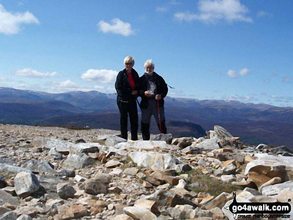 Walk Morrone (or Morven) walking UK Mountains in The West Mounth - Blair Atholl to Braemar and Blairgowrie The Cairngorms National Park Aberdeenshire, Scotland