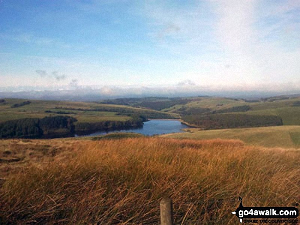 Walk ch146 Kettleshulme and Shining Tor from Lamaload Reservoir - Looking down onto Lamaload Reservoir from Shining Tor