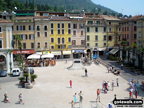 Walk lo103 Madonna Del Rio and San Bartolomeo from Salo - Salo from the Lago di Garda (Lake Garda) Ferry