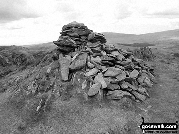 Stickle Pike (Dunnerdale Fells) summit cairn 