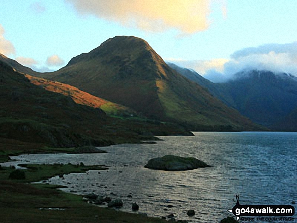 Yewbarrow at sunrise from Wast Water 