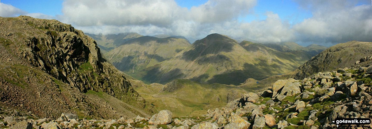 Walk c301 Glaramara and Allen Crags from Seatoller (Borrowdale) - A grand view overlooking the valley of upper Wasdale from Esk Hause with Pillar, Kirk Fell, Great Gable and Green Gable taking centre stage