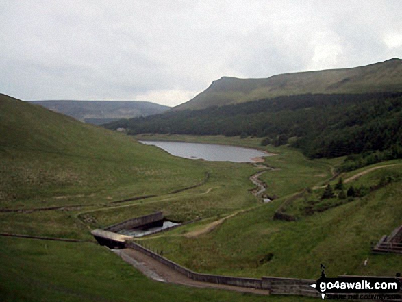 Walk gm126 Ashway Rocks and Great Dove Stones Rocks from Dove Stone Reservoir, Greenfield - Dovestone Reservoir and Great Dove Stone Rocks from Chew Brook