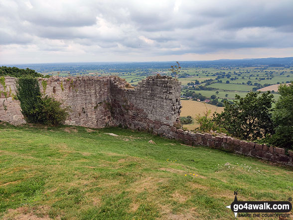 Walk ch213 The Sandstone Trail and Higher Burwardsley from Beeston - Beeston Castle