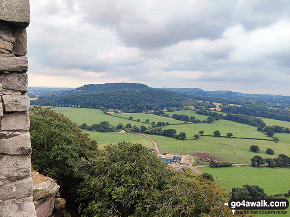 Walk ch213 The Sandstone Trail and Higher Burwardsley from Beeston - The Peckforton Hills from Beeston Castle