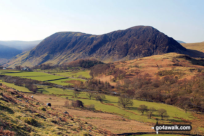 Mellbreak and Mellbreak (North Top) from Lanthwaite Green