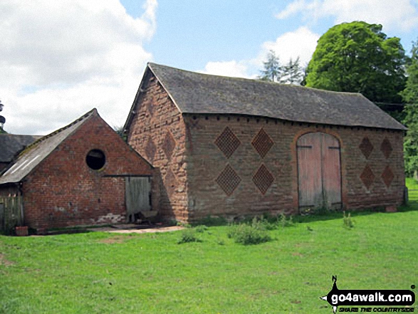 Walk sh128 The River Severn, Quatford, Roughton, Rindleford, Fenn Gate and High Rock from Bridgnorth - Brick Barn at Burcote House