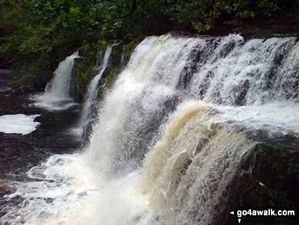 Walk po141 The Waterfalls Walk from Pontneddfechan - Waterfalls along the Afon Mellte