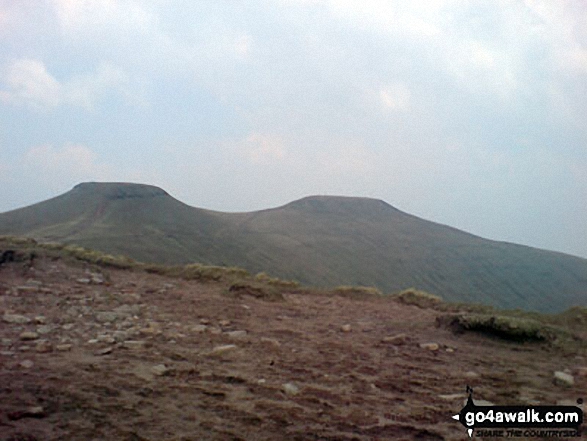 Walk po101 Pen y Fan from Pont ar Daf - Pen y Fan and Corn Du from Bwlch Duwynt