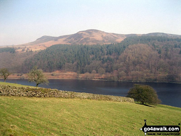 Hurkling Stones (left) and Whinstone Lee Tor (right) above  Ladybower Reservoir from near Crookhill Farm on the lower slopes of Crook Hill (Ladybower)