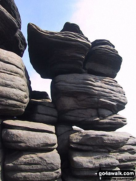 Walk d298 Back Tor and Margery Hill from Fairholmes Car Park, Ladybower Reservoir - The Wheel Stones, Derwent Edge