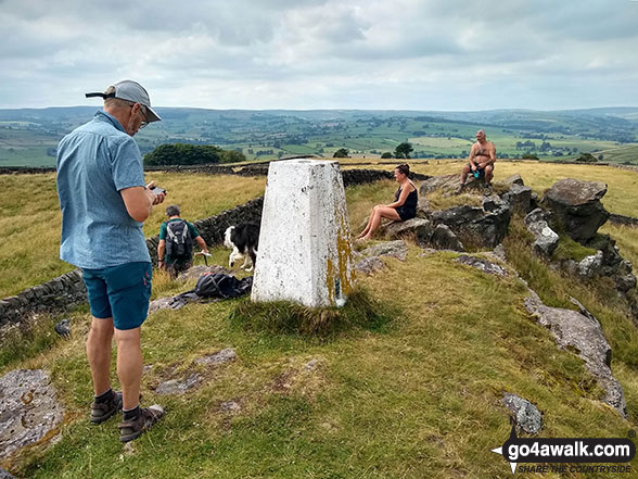 Walk s233 Sheen, Brund, Reaps Moor and Fawfield Head from Longnor - Sheen Hill summit Trig Point