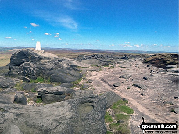 Walk gm102 Blackstone Edge from Hollingworth Lake - Blackstone Edge summit trig point