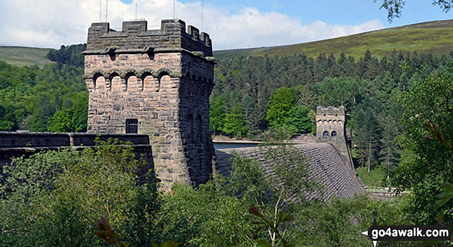 Walk d298 Back Tor and Margery Hill from Fairholmes Car Park, Ladybower Reservoir - Derwent Reservoir Dam