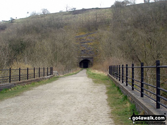 Walk d335 Longstone Edge from Great Longstone - On Monsal Head Viaduct