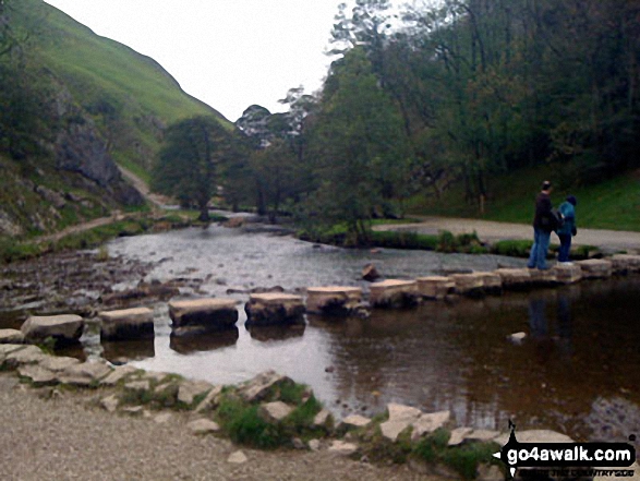 Walk d149 Dove Dale, Milldale and The Tissington Trail from Thorpe - Dove Dale Stepping Stones across the River Dove