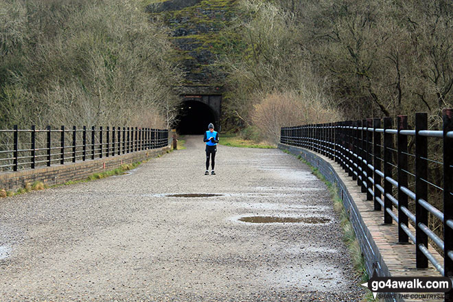 Walk d270 Monsal Head, Monsal Dale and Deep Dale from Ashford in the Water - The Monsal Head Tunnel from Monsal Head Viaduct