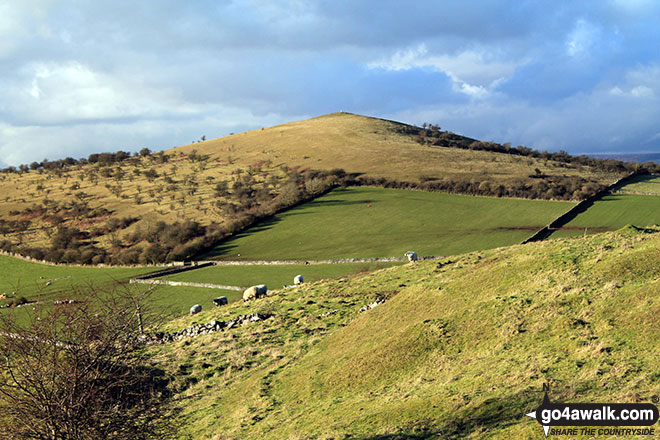 Walk Wardlow Hay Cop walking UK Mountains in The White Peak Area The Peak District National Park Derbyshire, England