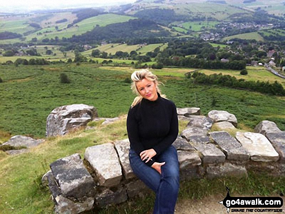 Walk d139 Froggatt Edge, Curbar Edge, The Derwent Valley and Grindleford from Hay Wood, Longshaw - On Curbar Edge