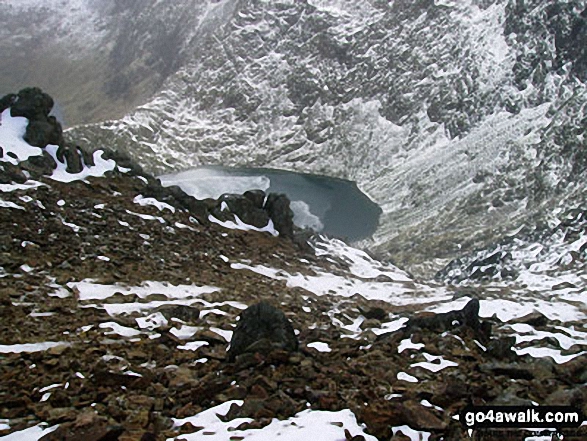 Walk gw186 Garnedd Ugain, Snowdon (Yr Wyddfa) & Moel Cynghorion from Llanberis - Glaslyn from Garnedd Ugain