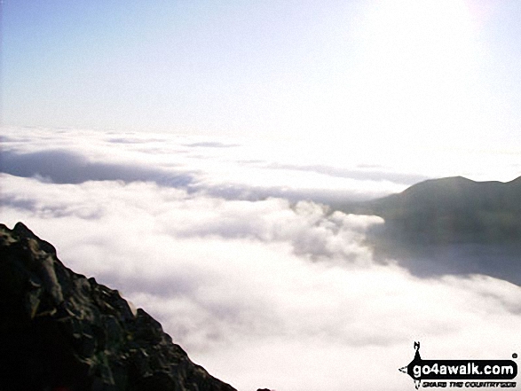 Walk gw136 The Snowdon (Yr Wyddfa) Horseshoe from Pen y Pass - Temerature Inversion from Crib Goch