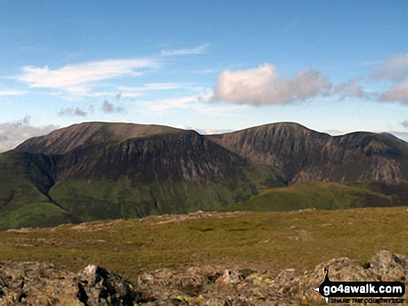 Walk c367 Robinson and High Snockrigg from Buttermere - Grasmoor (back), Whiteless Pike, Wandope and Crag Hill (Eel Crag), Sail (mid distance) and Knott Rigg (foreground right) from Robinson