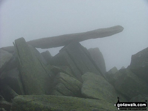 Walk gw102 The Welsh 3000's (Glyderau) from Llanberis - The Cantilever Stone near summit of Glyder Fach