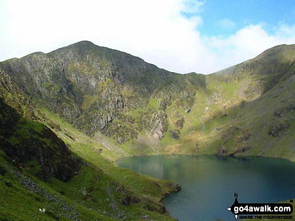 Llyn Cau and Craig Cwm Amarch from the Minffordd Path 