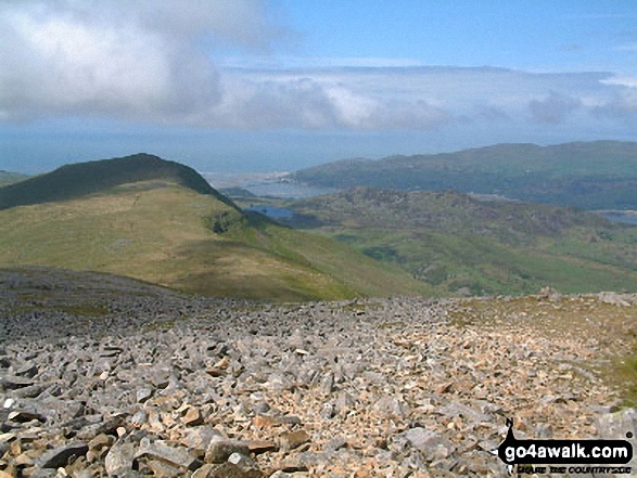 Walk gw123 Cadair Idris (Penygadair) Cyfrwy and Craig Cwm Amarch from Llanfihangel-y-pennant - Tyrrau Mawr (Craig-las) and The Coast from the summit of Cyfrwy