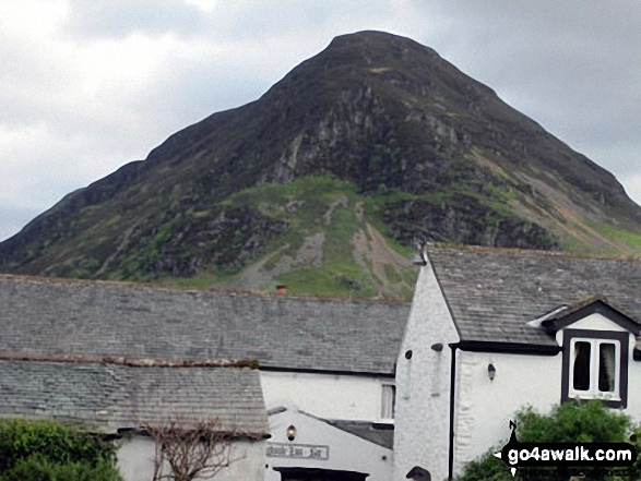 Walk c421 Mellbreak and Hen Comb from Loweswater - Mellbreak from the Kirkstile Inn car park at Loweswater