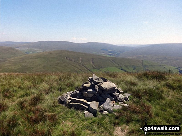 Walk c347 The Howgill Fells 2000ft'ers - Kensgriff summit cairn