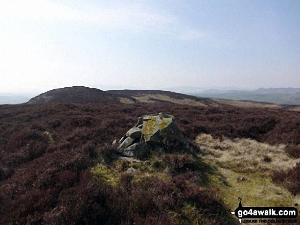 Walk c400 Beacon (Blawith Fells) and Yew Bank from Brown Howe - Cairn of Fisher High