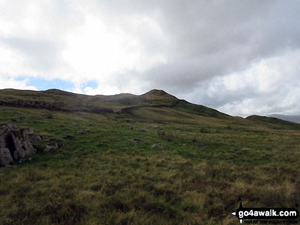 Approaching the summit of Green Pikes (Caw)