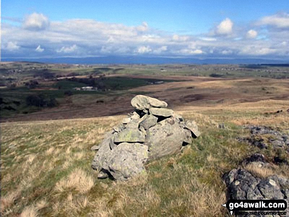 Walk c498 Langhowe Pike and Fewling Stones from Swindale - Langhowe Pike Summit